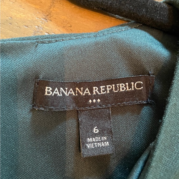 Like new Banana Republic dress - Picture 2 of 4